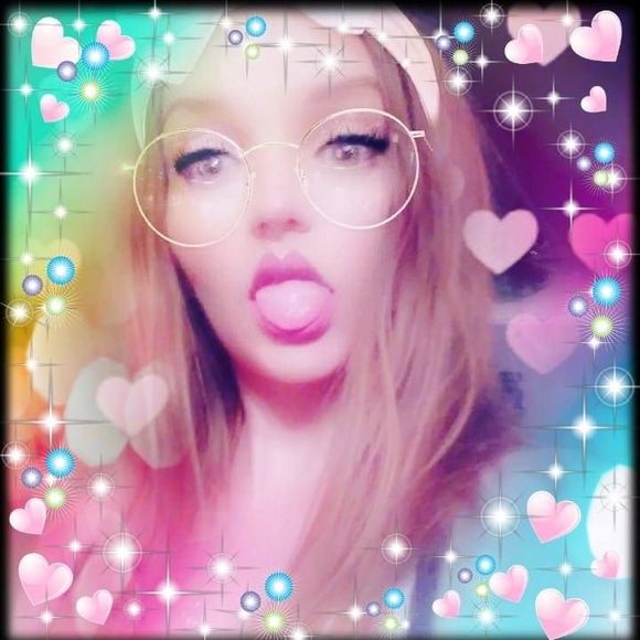 Meet your Posher, Suzanne - Picture 1 of 1